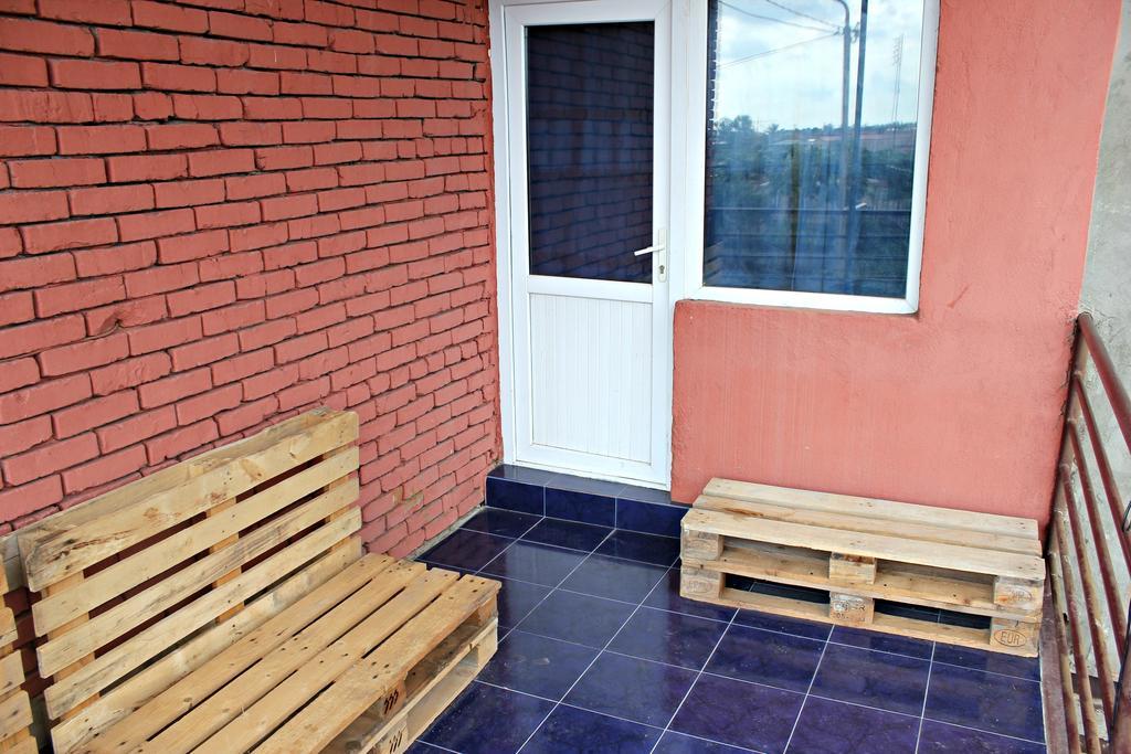 Hostel Bude Kutaissi Zimmer foto